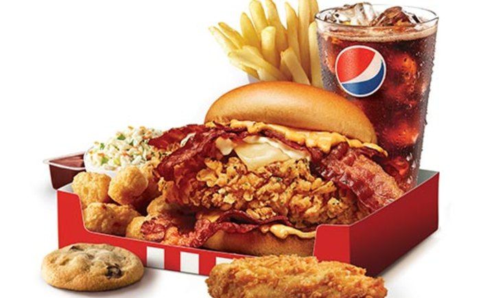 BACON LOVERS ULTIMATE BOX MEAL at KFC
