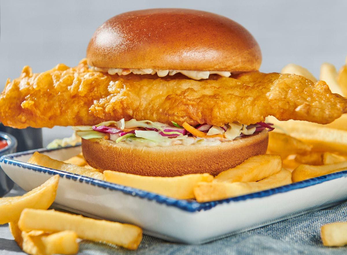 Red Lobster Welcomes the New Crispy Cod and Nashville Hot Chicken Sandwiches Red Lobster Welcomes the New Crispy Cod and Nashville Hot Chicken Sandwiches