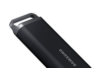 SAMSUNG T5 EVO Portable SSD 8TB, USB 3.2 Gen 1 External Solid State Drive, Seq. Read Speeds Up to 460MB/s for Gaming and Content Creation, MU-PH8T0S/AM, Black [Canada Version] $499.97 (Reg $699.97)