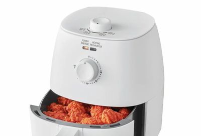 Walmart: Mainstays 2.2 Quart Compact Air Fryer - $19.00 CLEARANCE