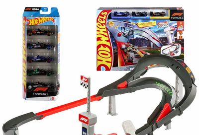 Walmart: Hot Wheels Bundle - Formula 1 Sprint Race Circuit Track Set + Set of 5 cars (8 total)