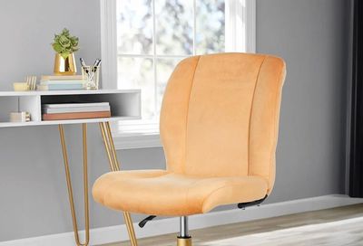 Walmart: Mainstays Plush Velvet Office Chair - $30