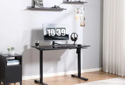 Walmart: Hometrends Height-Adjustable Desk - $50