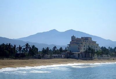 WestJet: Calgary to Manzanillo, Mexico - $460 (CB) to $557 CAD roundtrip including taxes