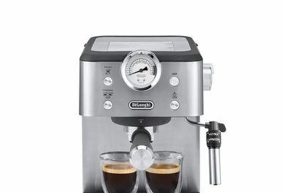 Walmart: De’Longhi Classic Espresso Machine @ $149