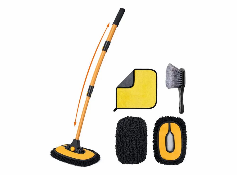 Amazon.ca: AstroAI Car Wash Brush + Cleaning Kit - $25.19