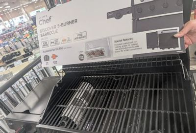 Canadian Tire: Master chef 5 burner barbecue