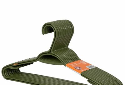 Walmart: Neatfreak Plastic Clothes Hanger, pack of 10 $2.00 (reg. $3.78)