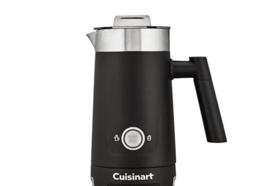 Cuisinart Hot and Cold Milk Frother, Up to 4oz. of Milk Foam and Up to 8oz. of Warm Milk, Perfect for Latte Art, Easy Grip Handle, Modern Design, Black (FR-16C)