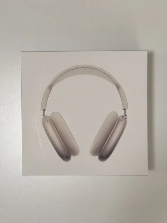 Bought from Costco Quebec: Apple AirPods Max USB-C Starlight Brand New Sealed in Box Bought from Costco Quebec: Apple AirPods Max USB-C Starlight Brand New Sealed in Box